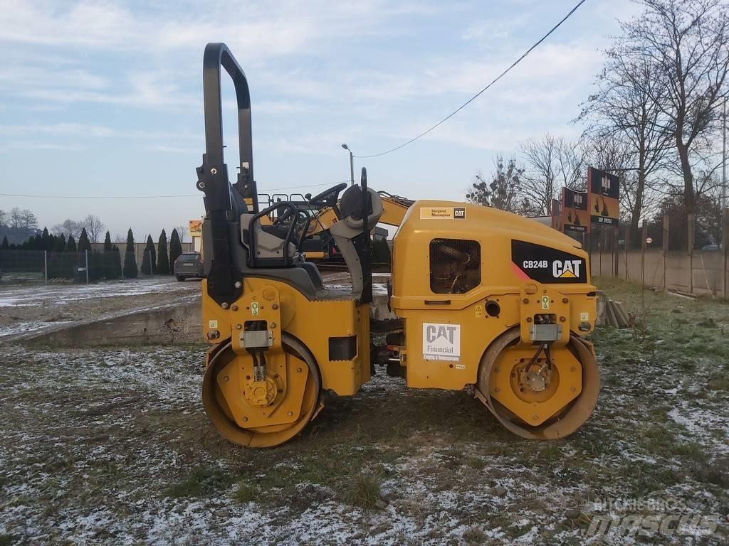 CAT CB 24 B Ikerdobos hengerek