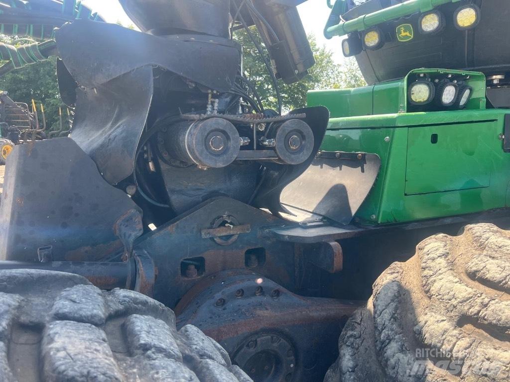 John Deere 1270 G Betakarítók