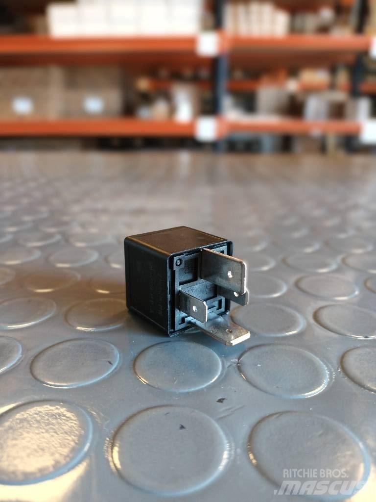 Volvo RELAY 21255974 Haszonjárművek - Egyéb