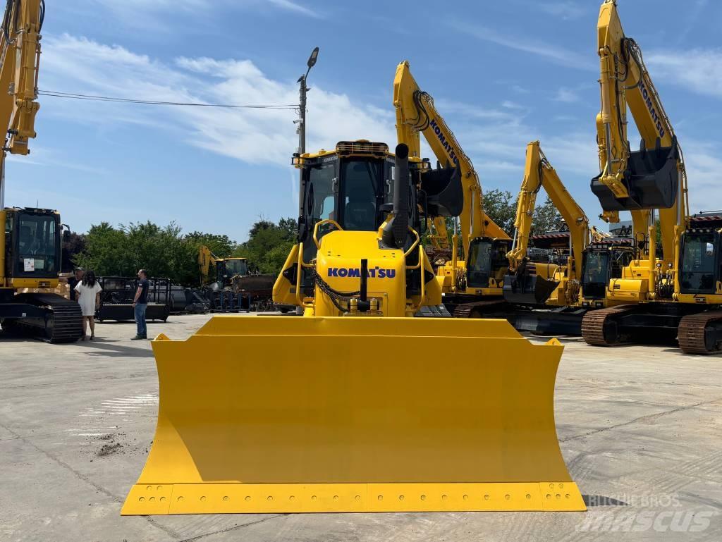 Komatsu D61EX-24E0 lánctalpas dózerek