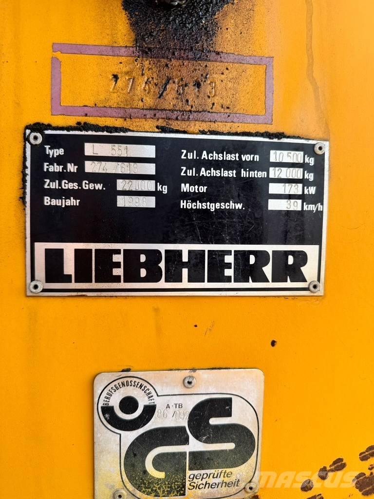 Liebherr L 551 Gumikerekes homlokrakodók