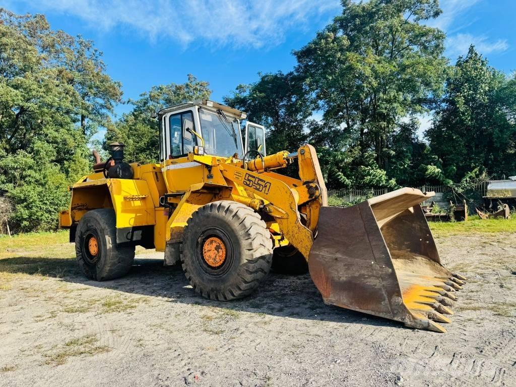 Liebherr L 551 Gumikerekes homlokrakodók