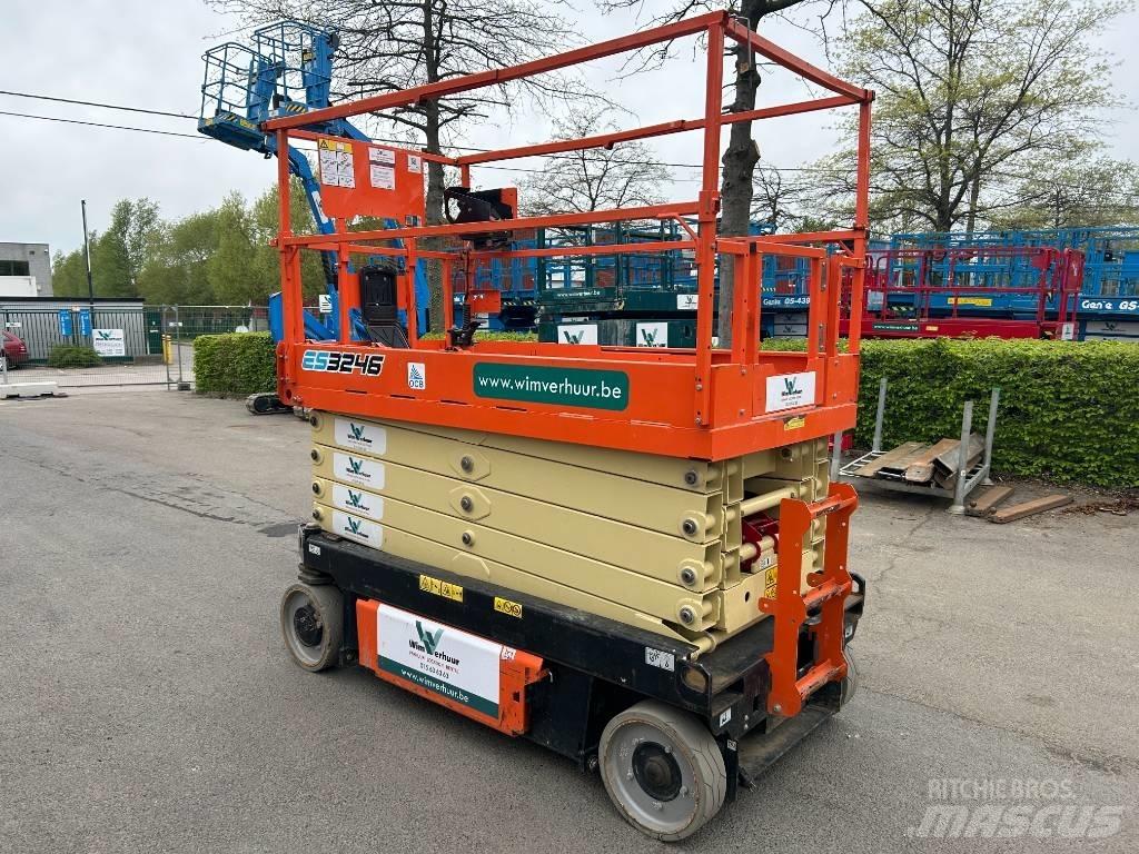 JLG 3246 ES Ollós emelők