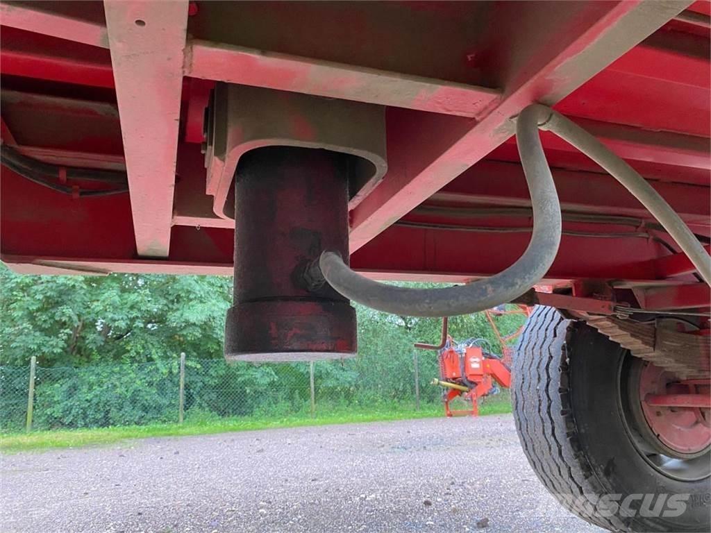 Agromet T-149 Billenő pótkocsik