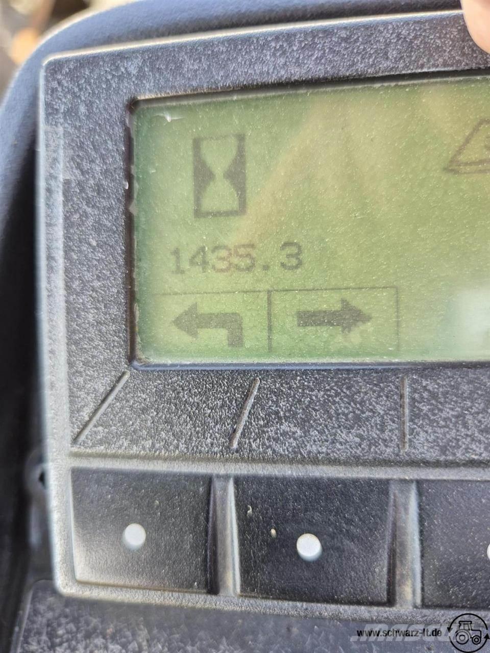 John Deere 7500A Golfkocsik