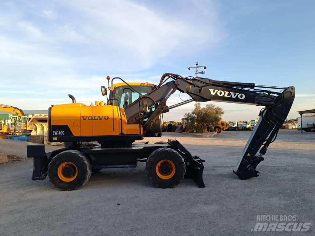 Volvo EW 140 C Gumikerekes kotrók
