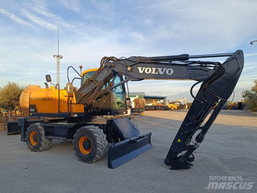 Volvo EW 140 C Gumikerekes kotrók