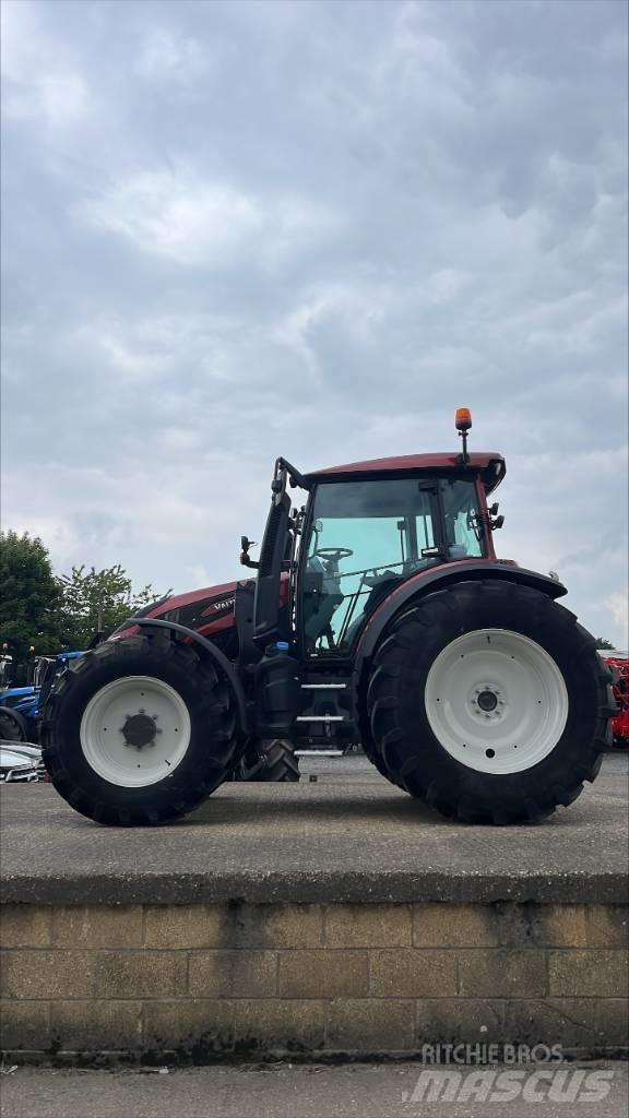 Valtra G 135 A Traktorok