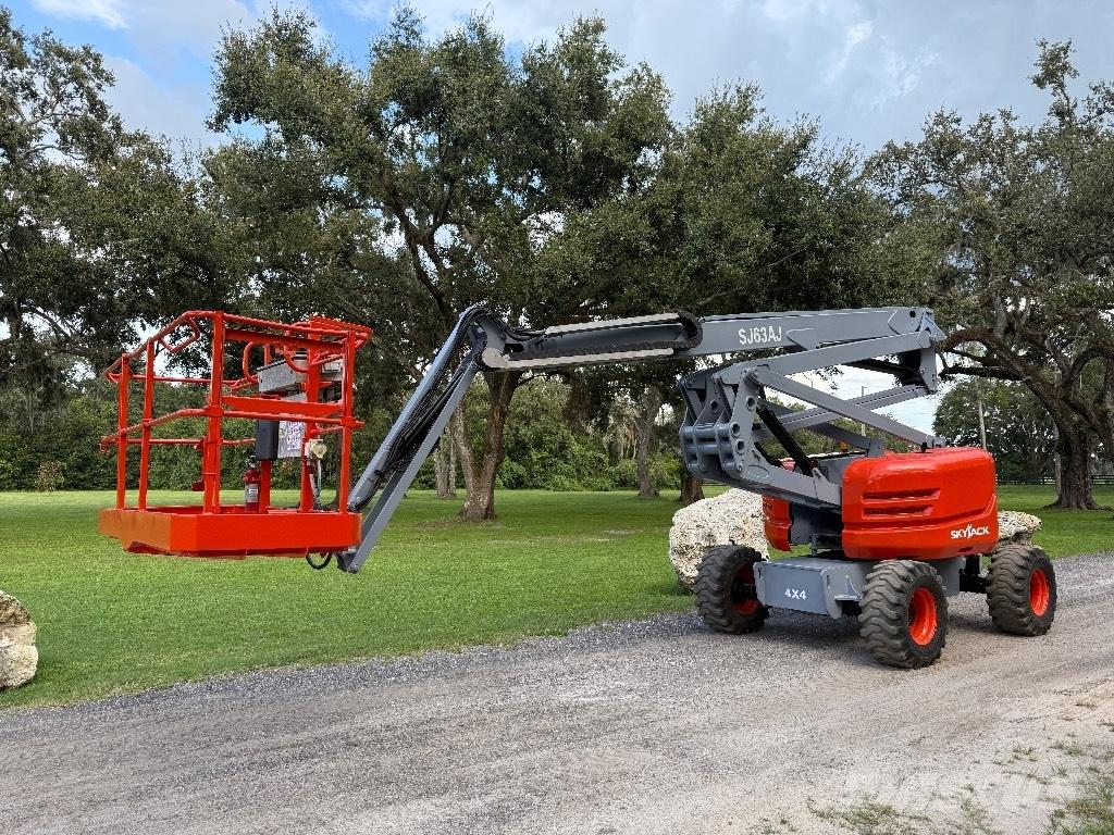 SkyJack SJ 63 AJ Karos emelők