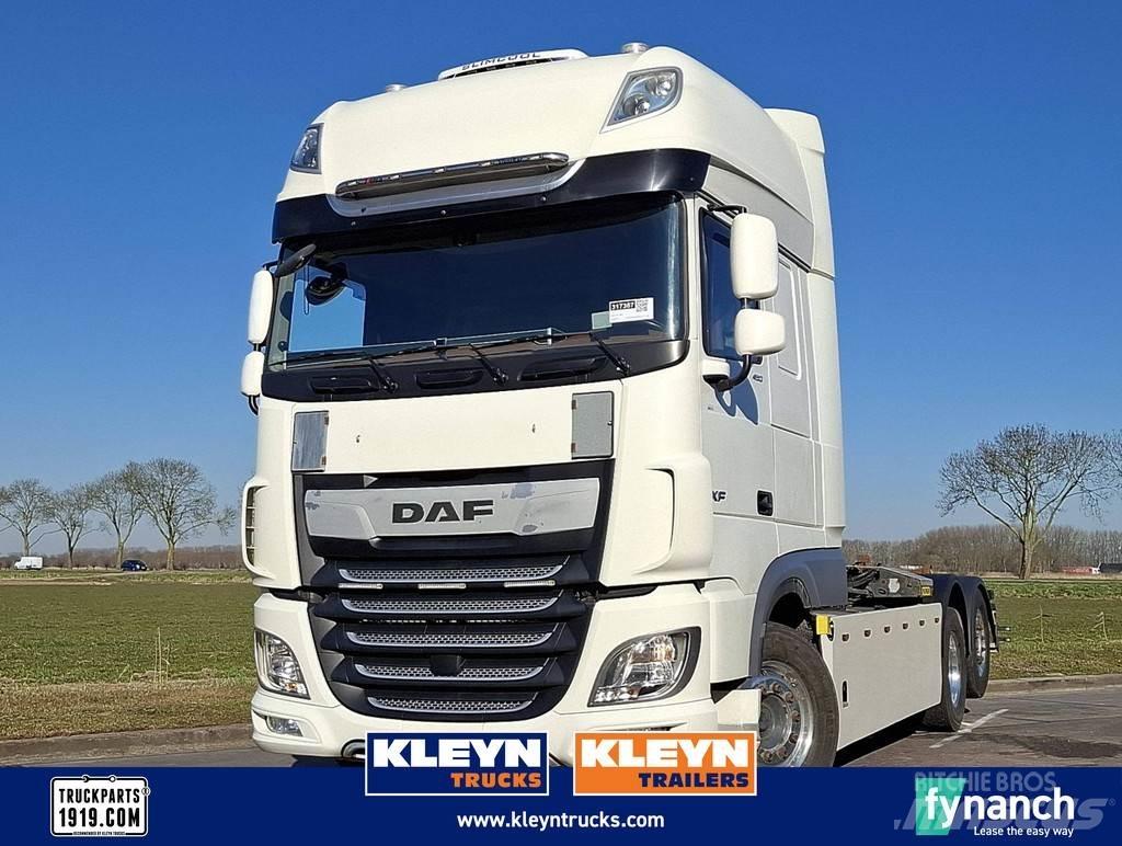 DAF XF 480 FAN Horgos rakodó teherautók