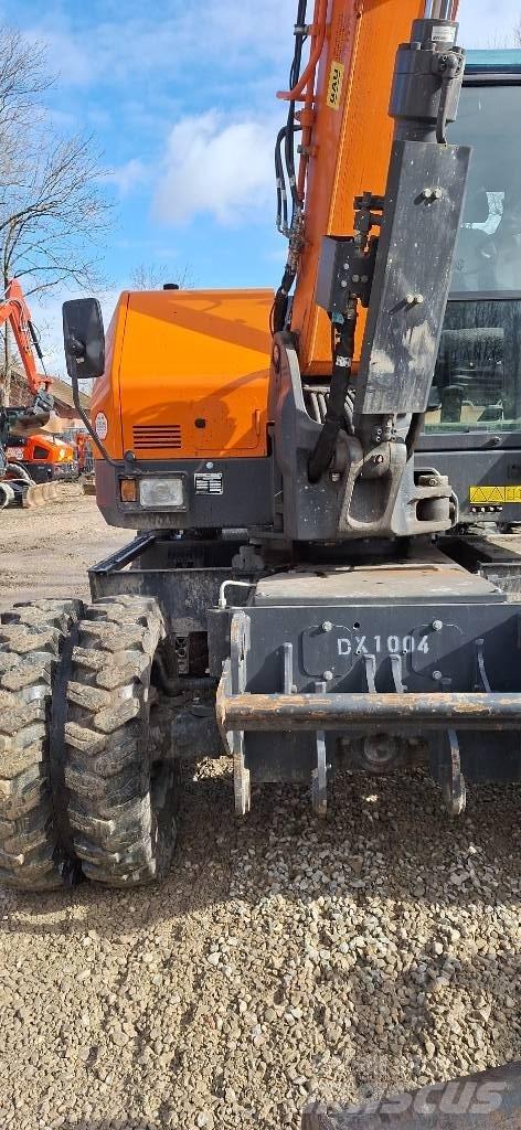 Doosan DX 100 W-7 Gumikerekes kotrók
