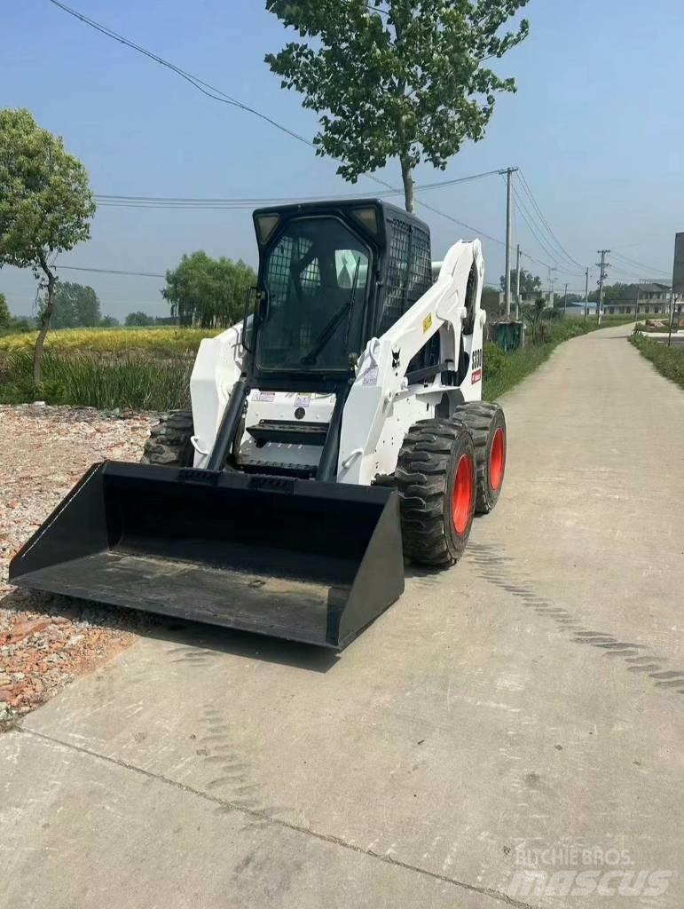 Bobcat S 330 Kompaktrakodók