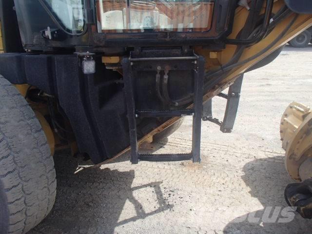 CAT 140 M VHP Plus Gréderek