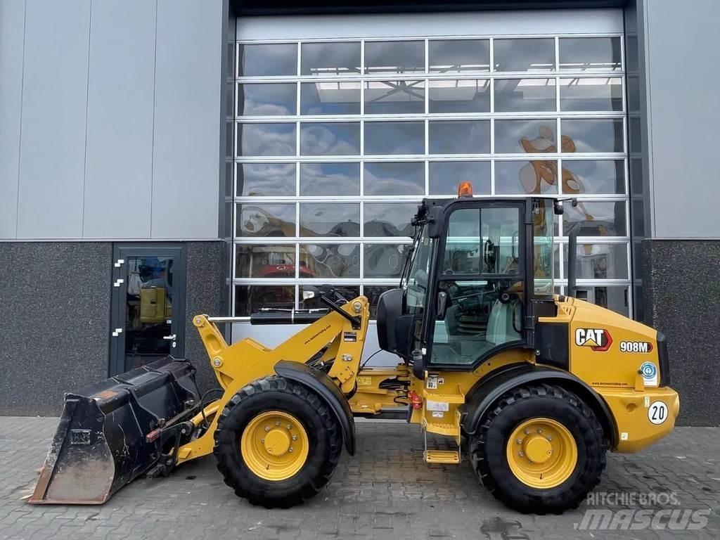 CAT 908M | EPA Gumikerekes homlokrakodók