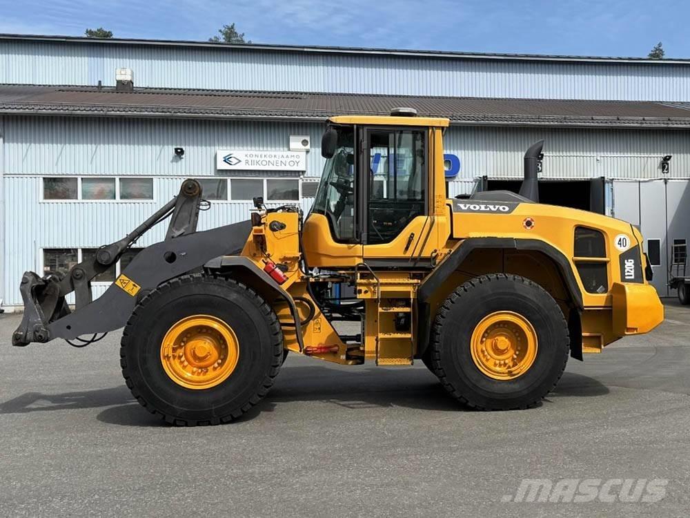 Volvo L 120 G Gumikerekes homlokrakodók