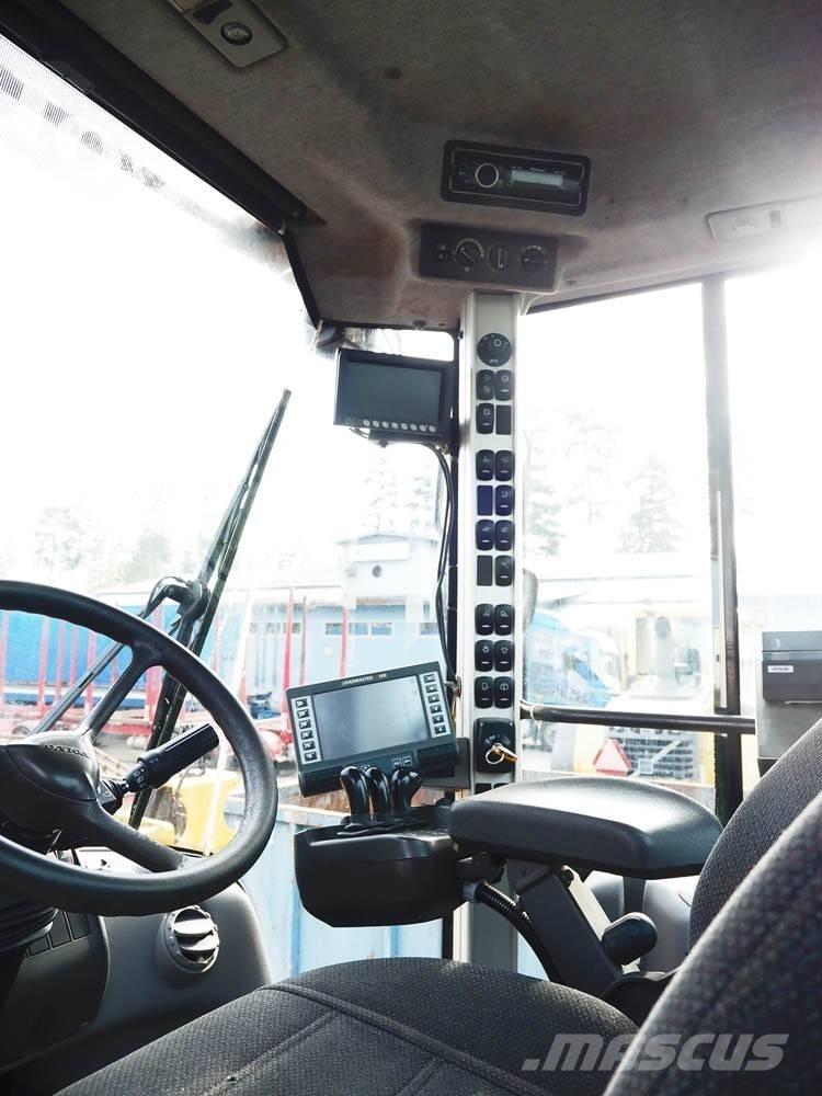 Volvo L 120 G Gumikerekes homlokrakodók