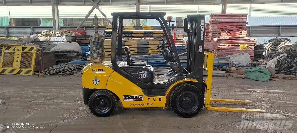 Komatsu FD 30 T-14 Dízel targoncák