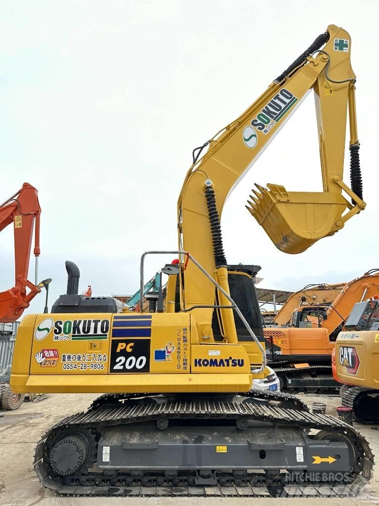 Komatsu PC200-8 Lánctalpas kotrók