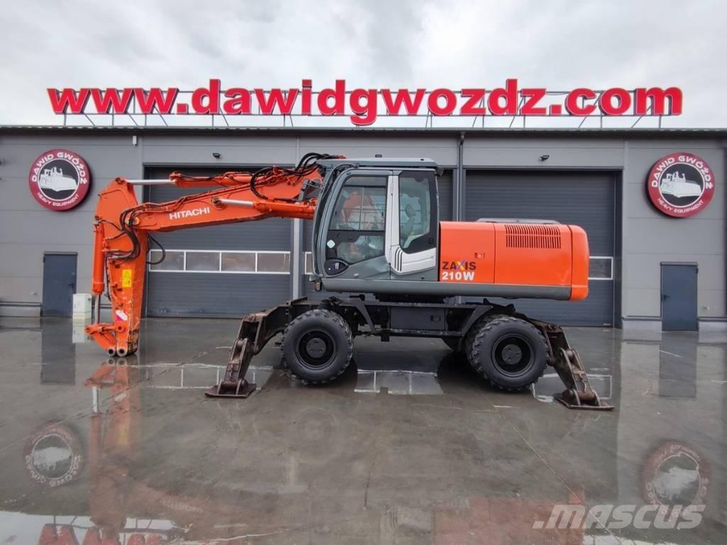 Hitachi ZX 210 W-3 Gumikerekes kotrók