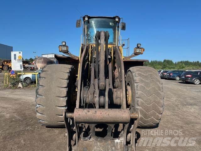Volvo L220D Gumikerekes homlokrakodók