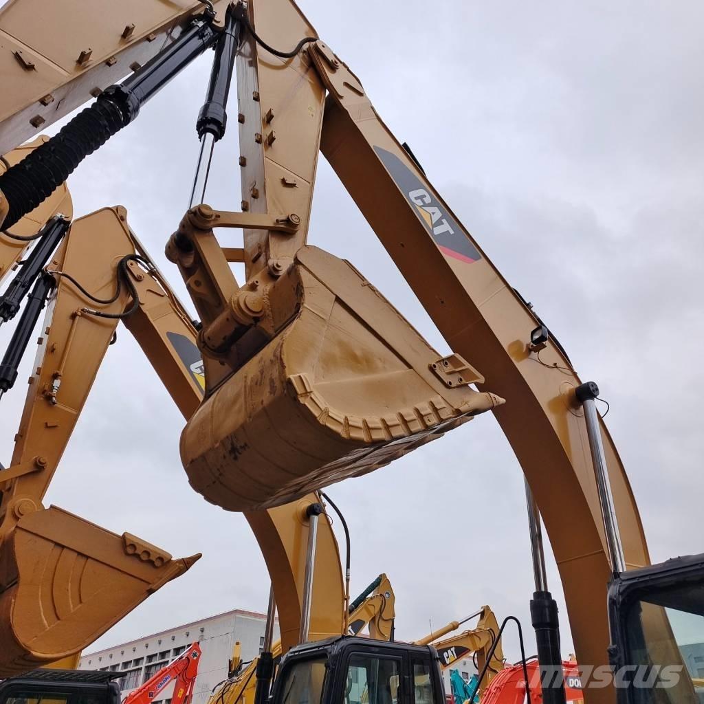 CAT 325 D Lánctalpas kotrók
