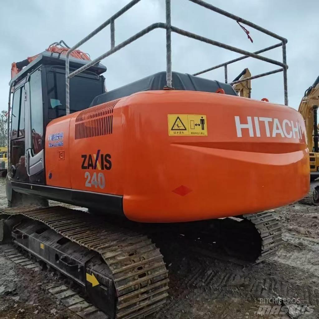 Hitachi 240-3 Lánctalpas kotrók
