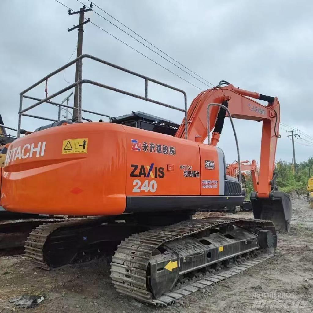 Hitachi 240-3 Lánctalpas kotrók