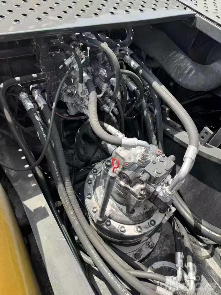 Volvo EC 240 Lánctalpas kotrók