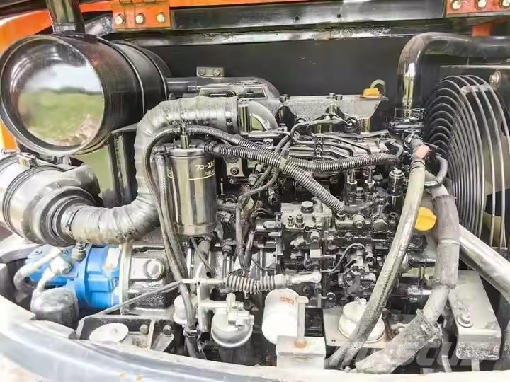 Doosan DX 60 Mini kotrók < 7t