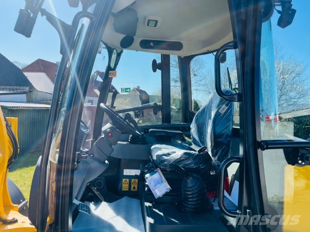 JCB 407 Univerzális rakodók