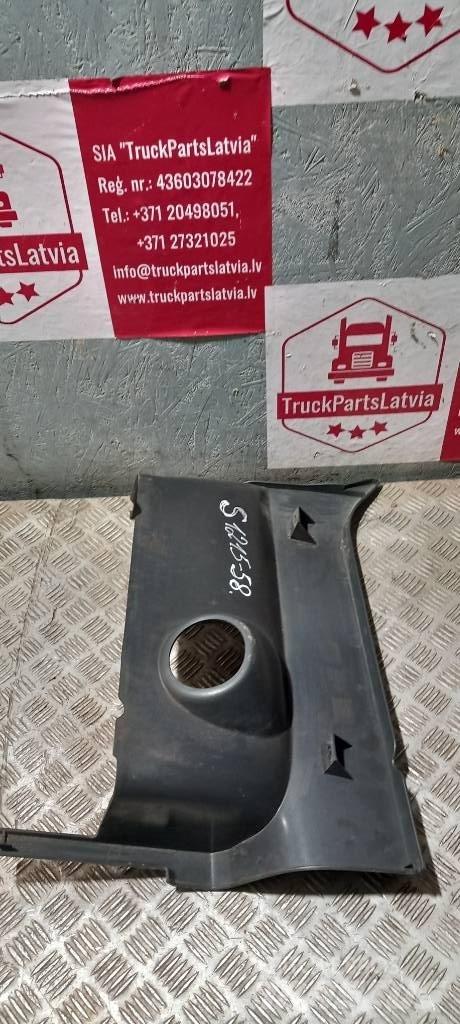 Scania R 440  1442653 Vezetőfülke és belső tartozékok