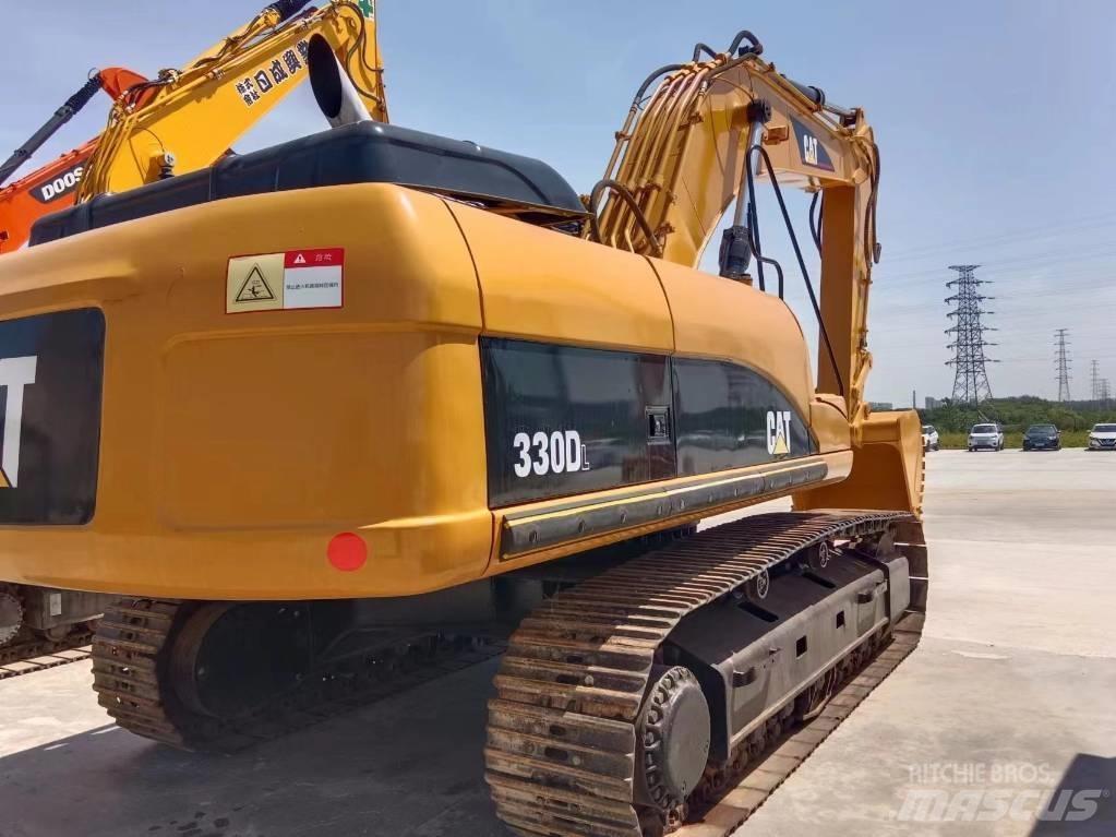 Cata-Dyne 330 Lánctalpas kotrók