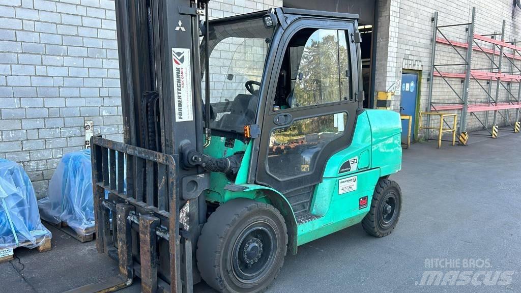 Mitsubishi FD 50 Dízel targoncák