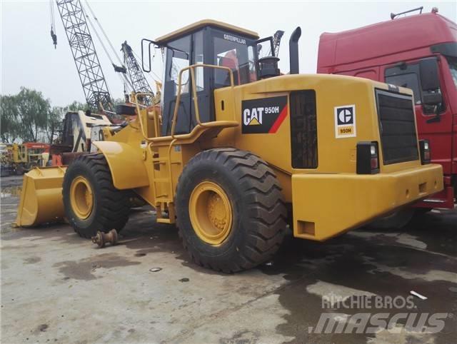 CAT 950 H Gumikerekes homlokrakodók