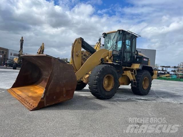 CAT 938 M Gumikerekes homlokrakodók