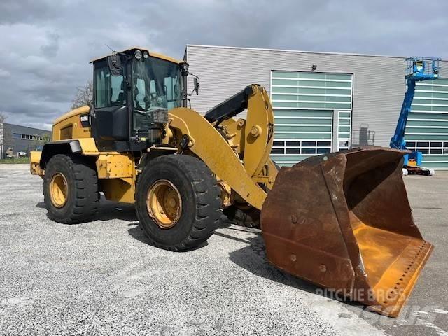 CAT 938 M Gumikerekes homlokrakodók