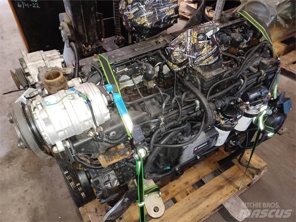 Komatsu 860.4 Motorok