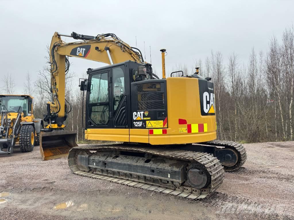 CAT 325 Lánctalpas kotrók