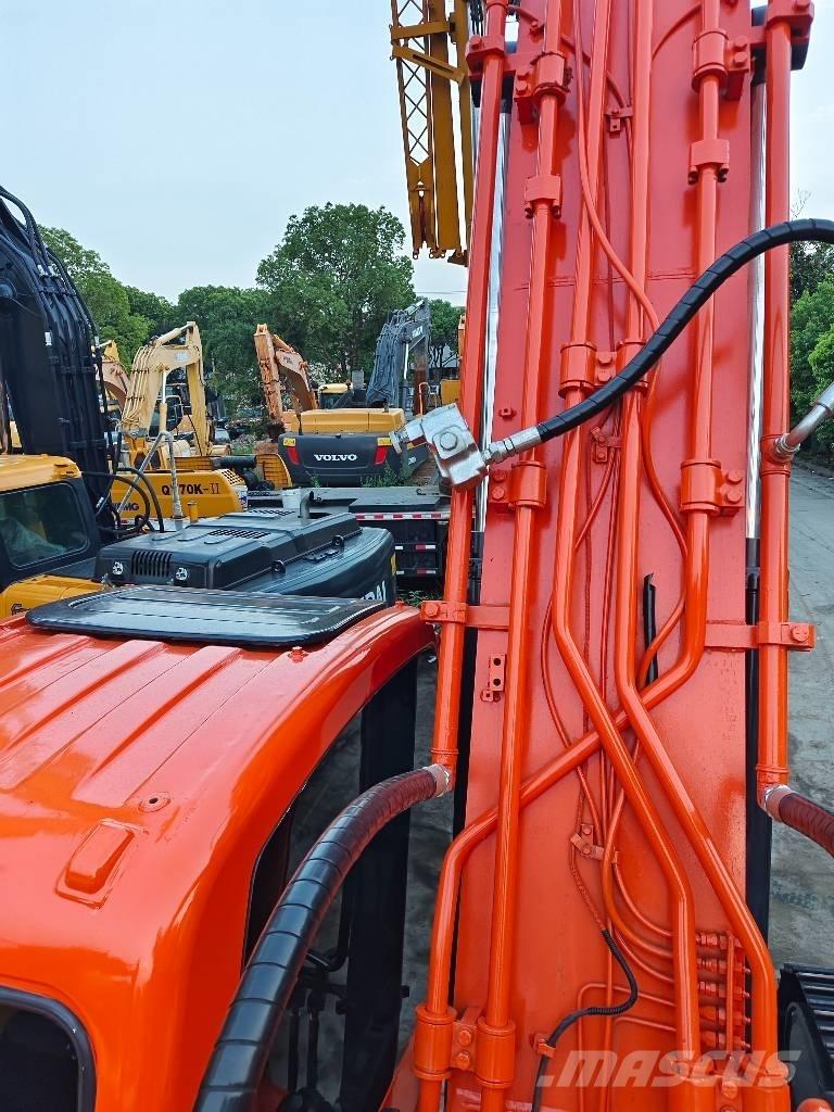 Doosan DX 300 LC Lánctalpas kotrók