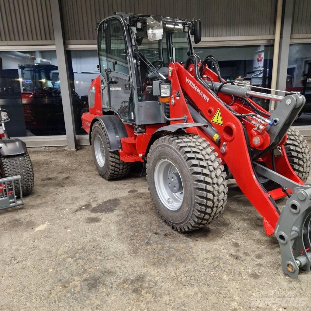 Weidemann 4080 Gumikerekes homlokrakodók