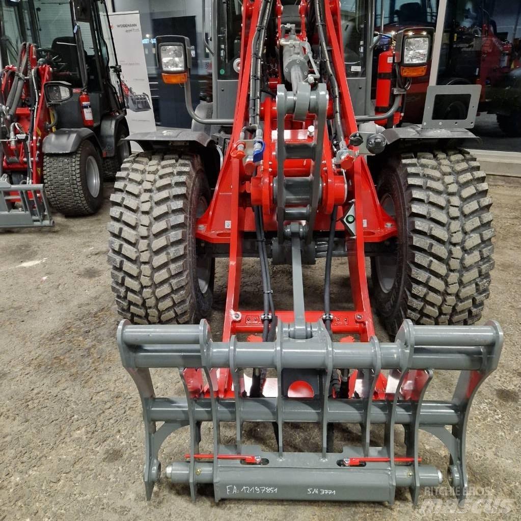 Weidemann 4080 Gumikerekes homlokrakodók