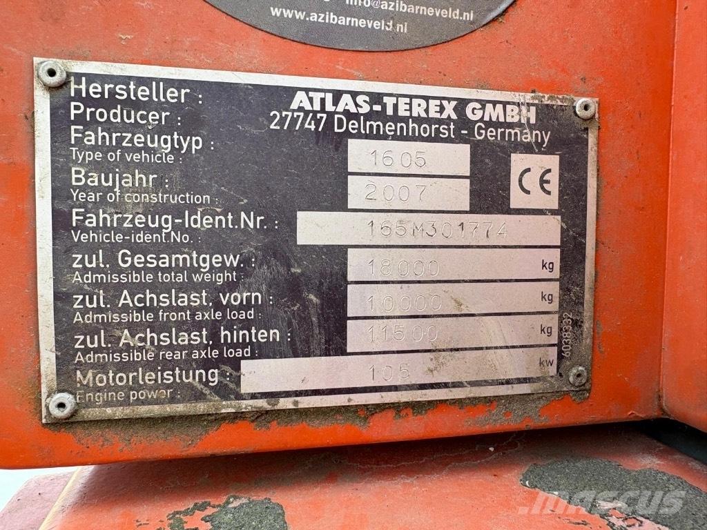 Atlas 1605 M Gumikerekes kotrók