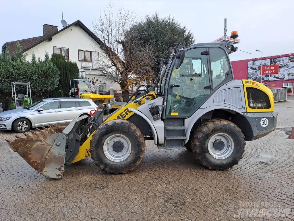 Kramer 8115 Gumikerekes homlokrakodók