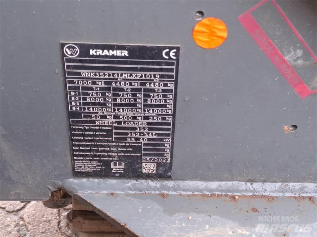 Kramer 8115 Gumikerekes homlokrakodók