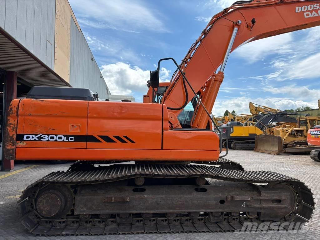 Doosan DX 300 LC Lánctalpas kotrók