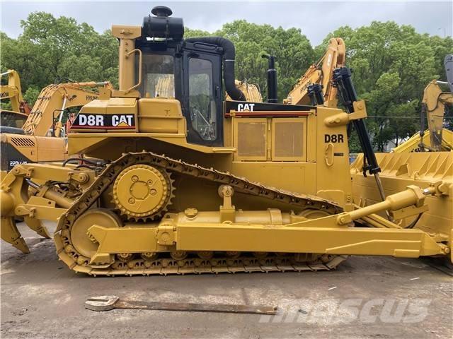 CAT D 8 R lánctalpas dózerek