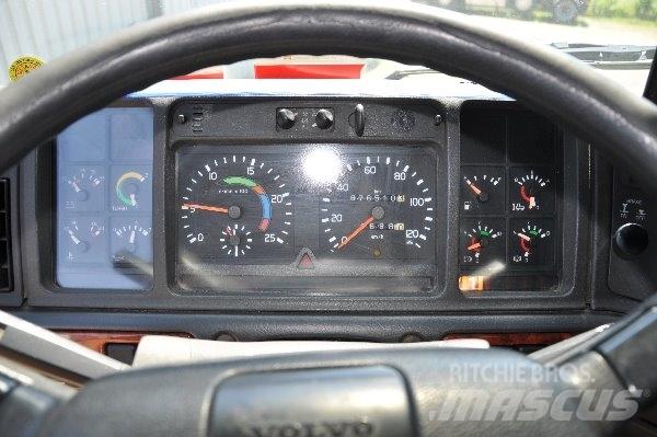 Volvo FH12 6x2 Nyergesvontatók
