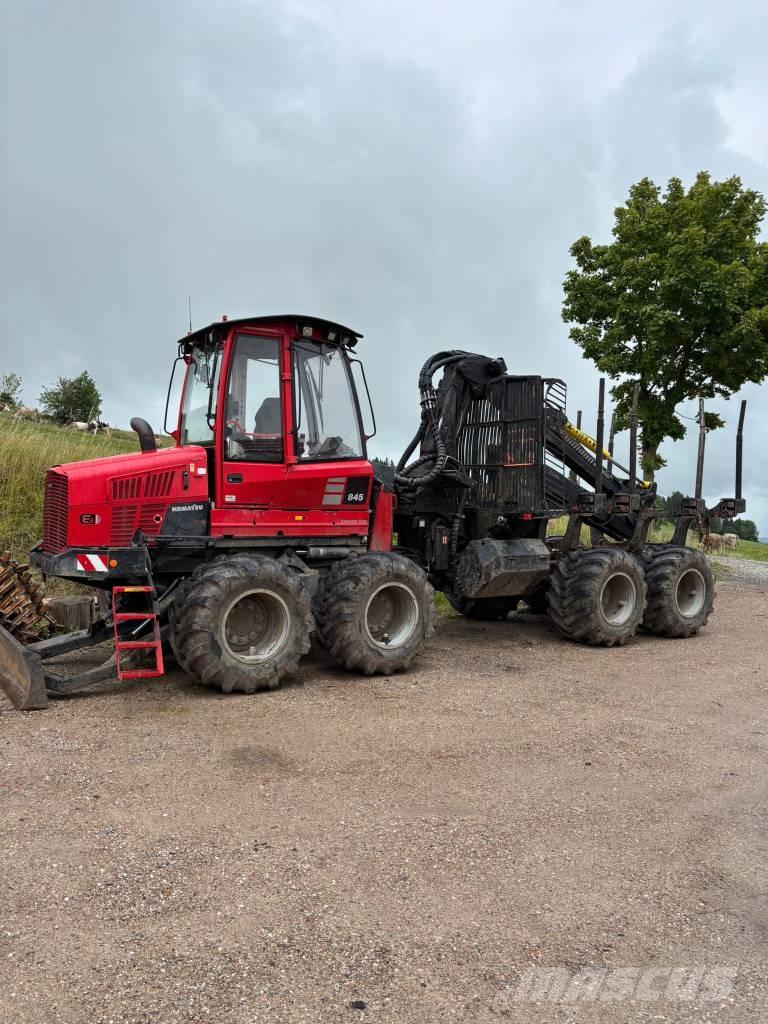 Komatsu 845 Kihordók
