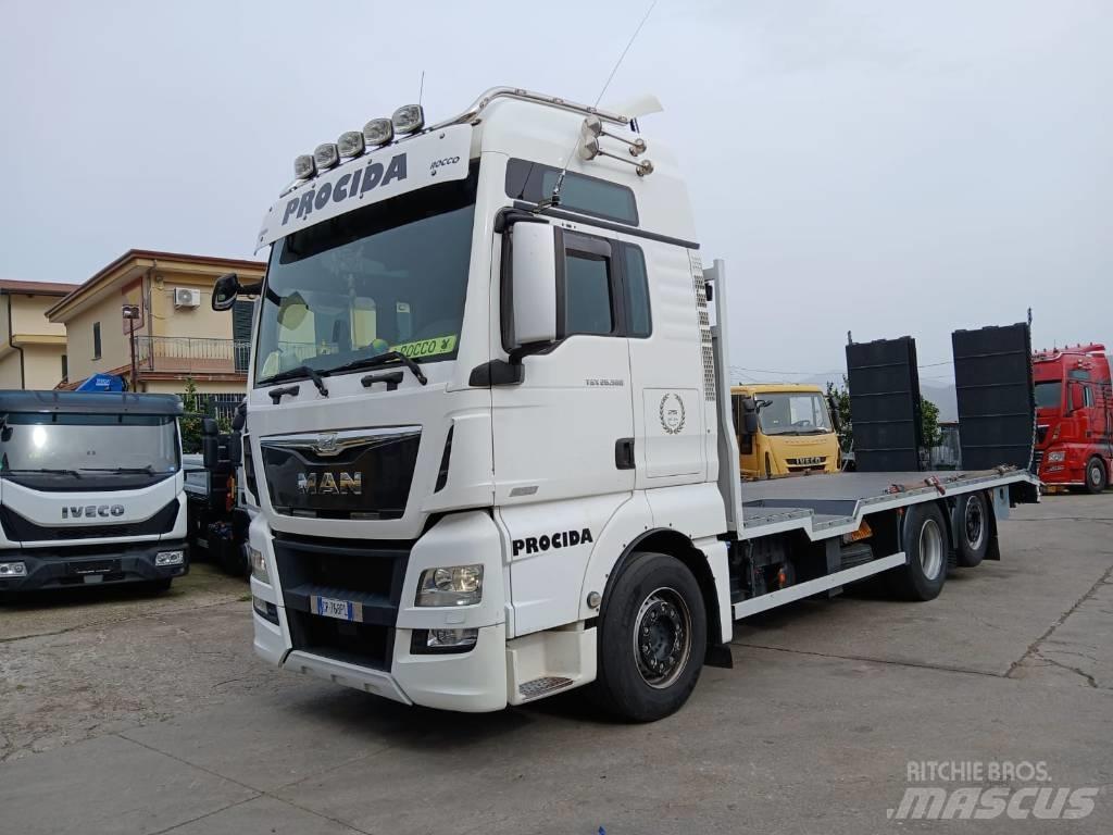 MAN TGX 26.560 Platós/Csörlős teherautók