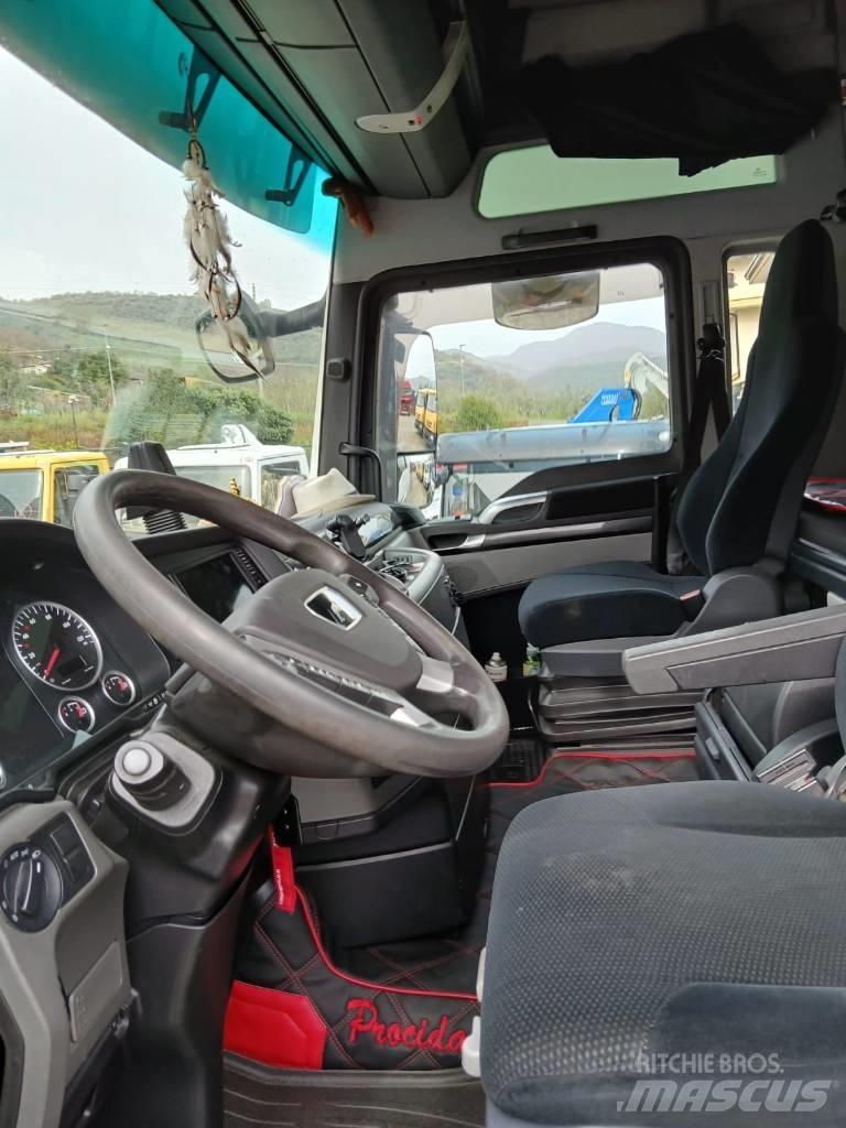 MAN TGX 26.560 Platós/Csörlős teherautók